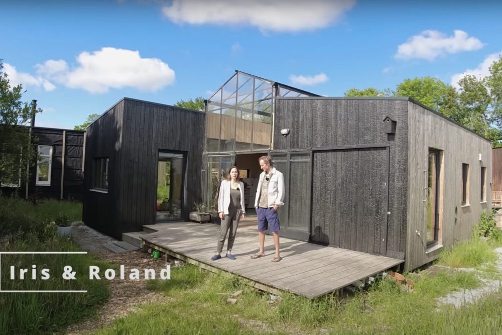 Alternative House | Self build small house from natural materials